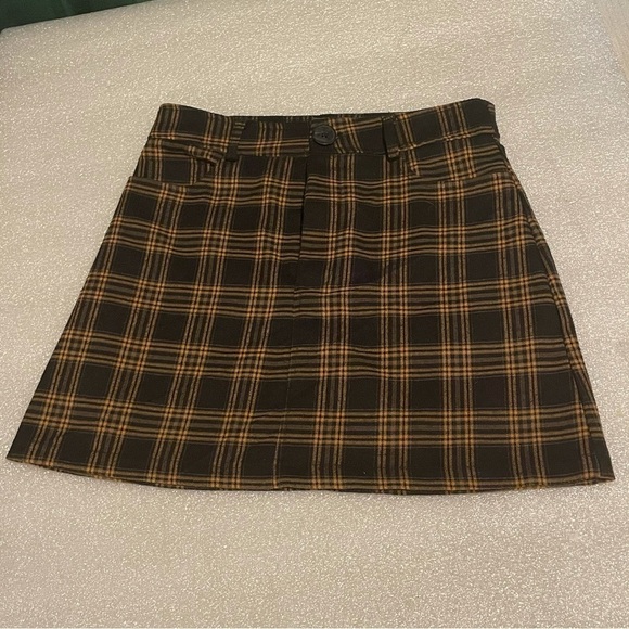 Forever 21 Black and Yellow Plaid Skirt Size Medium school girl academia - Picture 2 of 10